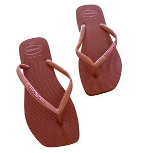 Havaianas Women US 6 Peach/Pink Square Toe Flip Flops Sandals